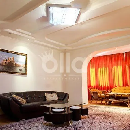 Apartment 3 In The Center Of *